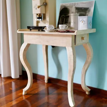 Molinari House Maison Du Charme * مودينا